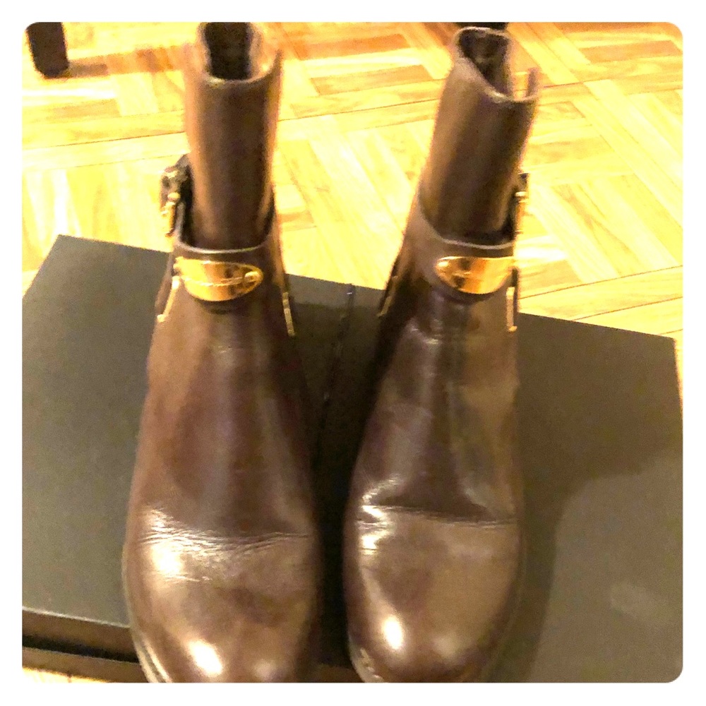 Ankle boots